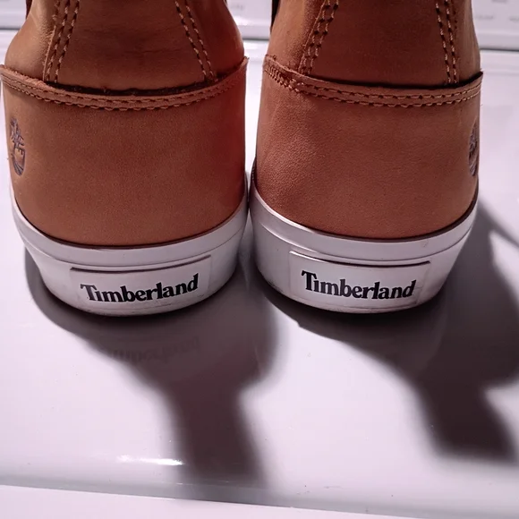 Timberland Tan Chukka Boots - Picture 3 of 4